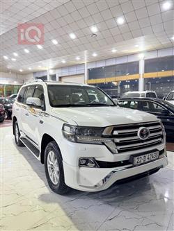 تويوتا لاندكروزر